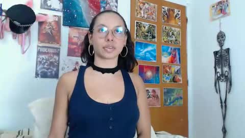 Snapshot of kiaralenon chatting on November 21, 9:24 pm kiaralenon online show from November 21, 9:24 pm