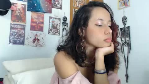 Snapshot of kiaralenon chatting on November 30, 10:14 pm kiaralenon online show from November 30, 10:14 pm