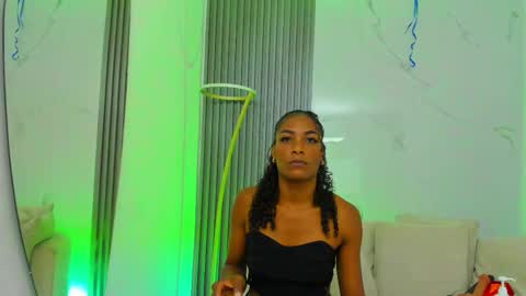 Snapshot of kiaratentation chatting on November 9, 7:34 pm kiaratentation online show from November 9, 7:34 pm