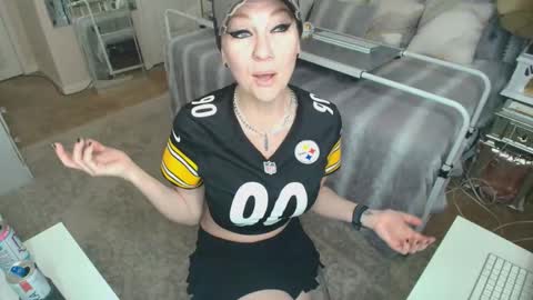 Snapshot of kiarose chatting on October 27, 12:36 am Kia Rose online show from October 27, 12:36 am