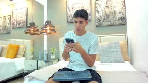 Kieran Derek online show from December 17, 3:12 am