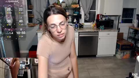 Snapshot of kierbearkisses chatting on September 10, 4:34 am Kiersten online show from September 10, 4:34 am