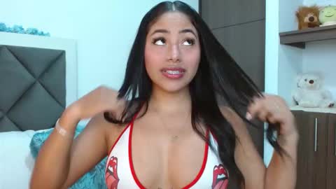 Snapshot of kiimrose69 chatting on November 5, 2:44 am Kim rose online show from November 5, 2:44 am