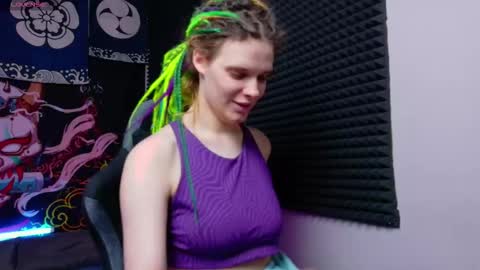 Kiki online show from December 2, 10:20 am