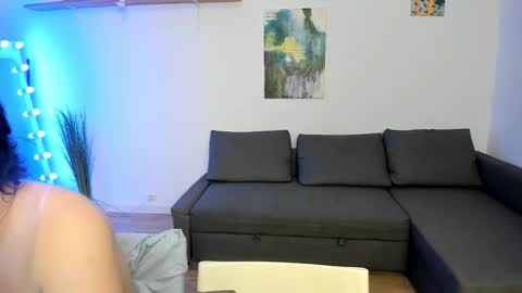 Snapshot of kiki_mcflurry chatting on November 12, 7:24 pm PavelPolly online show from November 12, 7:24 pm