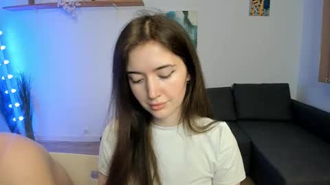 Snapshot of kiki_mcflurry chatting on December 14, 8:57 pm PavelPolly online show from December 14, 8:57 pm