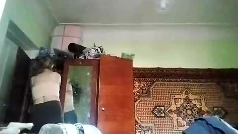 kikibang_ online show from November 21, 8:24 am