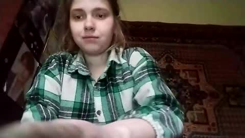 kikibang_ online show from January 17, 8:30 am