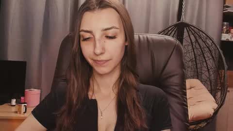 Mika and Miranda online show from September 29, 4:56 pm