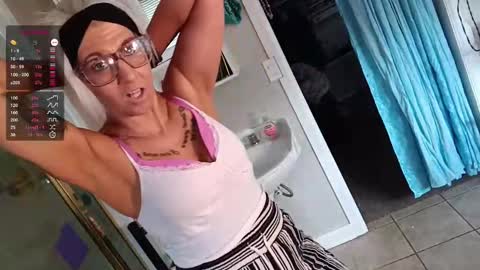 kikilovespartylights online show from March 12, 8:41 pm