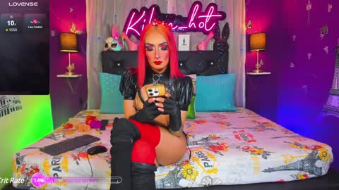 Snapshot of kilian_hot chatting on December 2, 5:04 am Kilian online show from December 2, 5:04 am