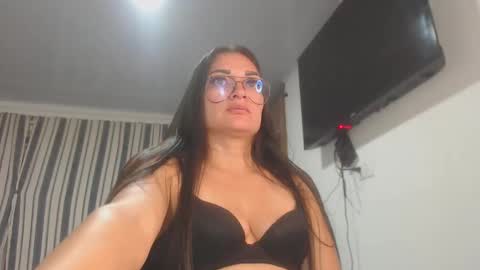 Snapshot of killey_saints chatting on November 10, 11:59 pm killey online show from November 10, 11:59 pm