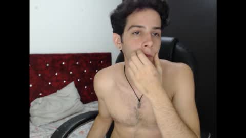 Snapshot of killua_parker chatting on February 3, 6:40 am killua_parker online show from February 3, 6:40 am