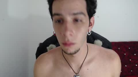 Snapshot of killua_parker chatting on February 9, 3:32 am killua_parker online show from February 9, 3:32 am