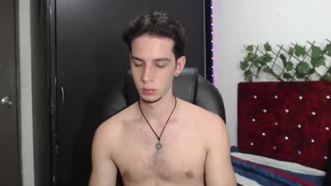 Snapshot of killua_parker chatting on February 12, 4:07 am killua_parker online show from February 12, 4:07 am