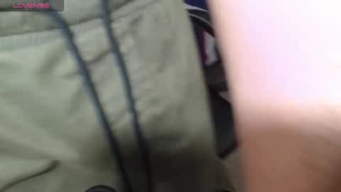 Snapshot of killua_parker chatting on February 17, 3:47 am killua_parker online show from February 17, 3:47 am