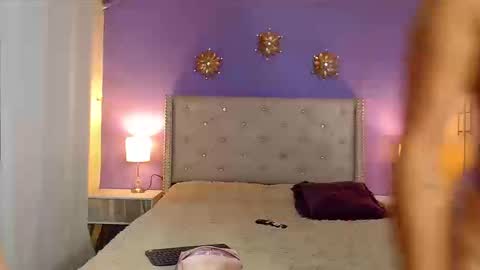 Mia  Kim online show from September 25, 11:41 pm