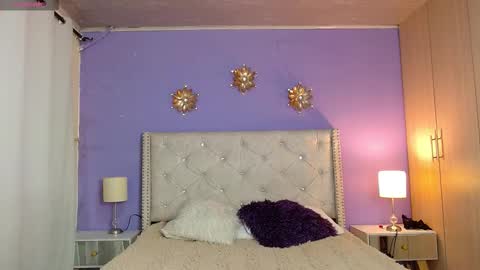 Mia  Kim online show from September 27, 11:48 am