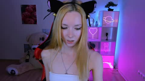 Snapshot of kim_boyd chatting on January 25, 6:24 pm kim_boyd online show from January 25, 6:24 pm