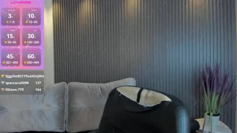 Snapshot of kim_brown_ chatting on February 24, 3:42 pm Kim online show from February 24, 3:42 pm