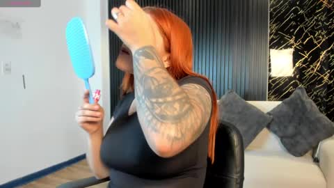 Snapshot of kim_brown_ chatting on March 7, 12:34 pm Kim online show from March 7, 12:34 pm