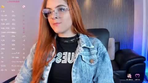 Snapshot of kim_brown_ chatting on November 23, 12:05 pm Kim online show from November 23, 12:05 pm