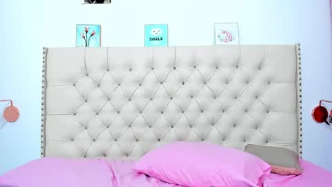 Snapshot of kim_eli chatting on December 15, 10:47 pm kim_eli online show from December 15, 10:47 pm