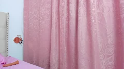 Snapshot of kim_eli chatting on February 8, 11:02 pm kim_eli online show from February 8, 11:02 pm