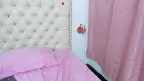 Snapshot of kim_eli chatting on March 11, 1:59 am kim_eli online show from March 11, 1:59 am