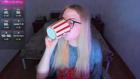 KIM online show from February 8, 10:29 am