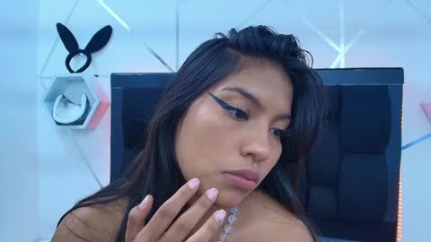 kim  online show from December 30, 4:08 pm