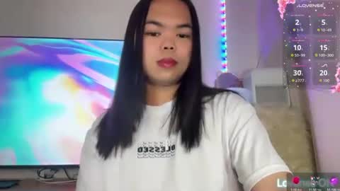 KYLIE online show from November 18, 12:53 pm