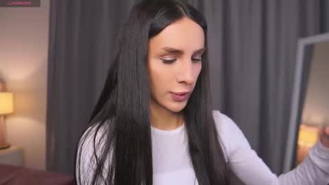 Snapshot of kim_oberlin chatting on November 5, 11:10 am Kim Oberlin online show from November 5, 11:10 am