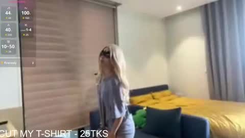 Kim online show from October 19, 4:46 am