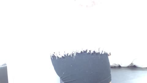 Kim  Yuk online show from February 8, 2:15 am