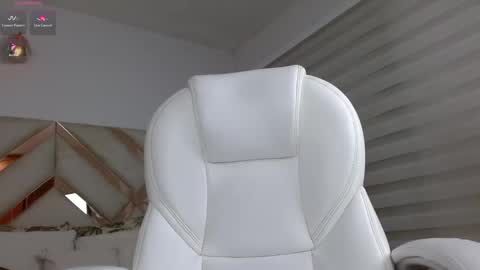 Snapshot of kimara_lion chatting on January 10, 4:12 am kimara lion online show from January 10, 4:12 am