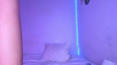 Snapshot of kimbaileys chatting on March 6, 8:52 am kim online show from March 6, 8:52 am