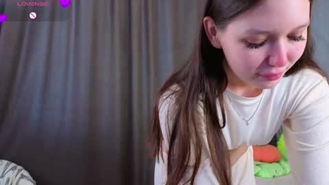 Lisa   online show from March 6, 10:23 am