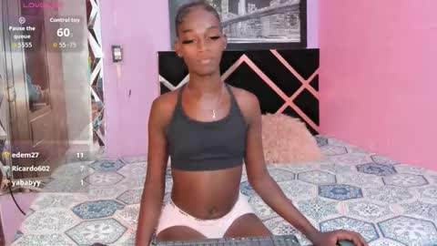 Snapshot of kimberly_ebonny chatting on November 24, 9:53 am kimberly_ebonny online show from November 24, 9:53 am