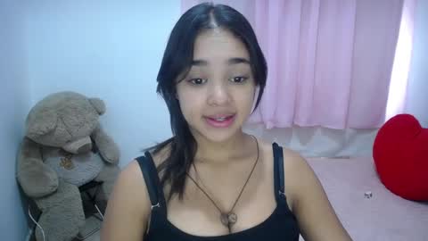 Snapshot of kimberly_slim chatting on March 4, 2:10 pm Kim online show from March 4, 2:10 pm