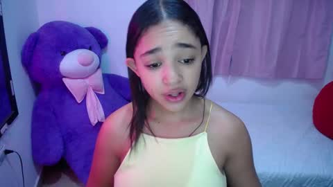 Snapshot of kimberly_slim chatting on November 8, 10:59 am Kim online show from November 8, 10:59 am