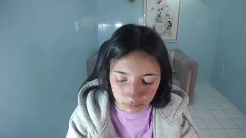 Snapshot of kimberly_thomson_t chatting on January 25, 10:29 am kimberly online show from January 25, 10:29 am