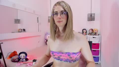 kimberly_thonson online show from April 12, 9:58 am