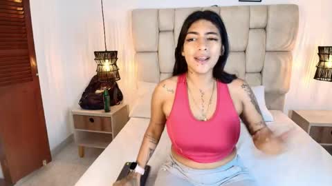 kimberlyfox_t online show from May 28, 1:08 pm