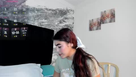 Snapshot of kimberlyloren chatting on October 28, 2:31 pm Kimberly Loren online show from October 28, 2:31 pm