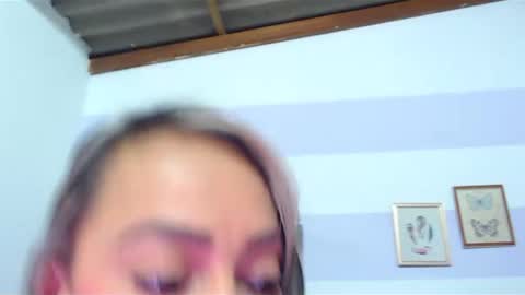 Kim  online show from February 4, 6:49 pm