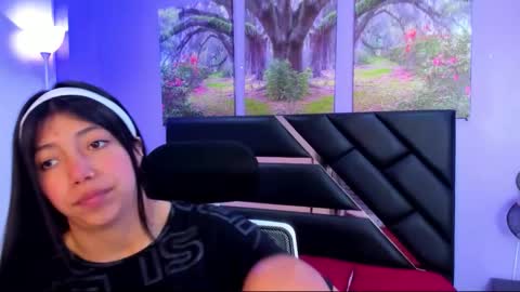 Kimberly Villalobos online show from September 17, 11:34 am