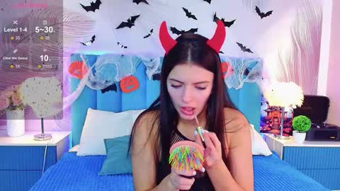 Kim online show from November 1, 8:49 am