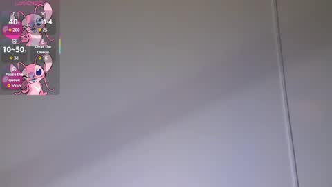 kimdessire online show from April 18, 7:07 pm