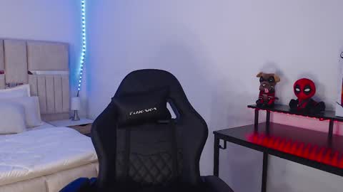 Snapshot of kimgeorgia chatting on February 9, 12:28 am KimGeorgia online show from February 9, 12:28 am